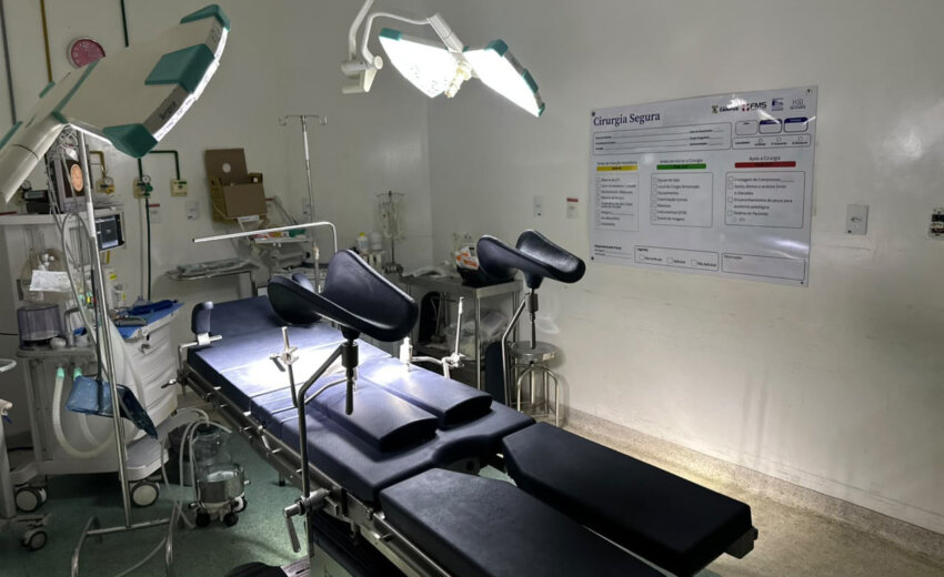 modernizacao-em-campos:-hospital-ferreira-machado-recebe-novas-mesas-cirurgicas