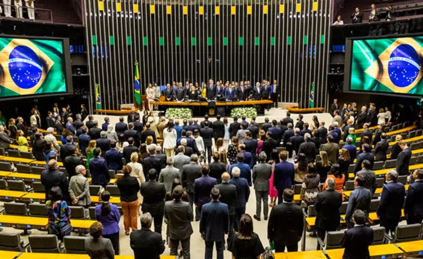 partidos-perdem-1,5-milhao-de-jovens-e-veem-filiacao-despencar-em-brasil