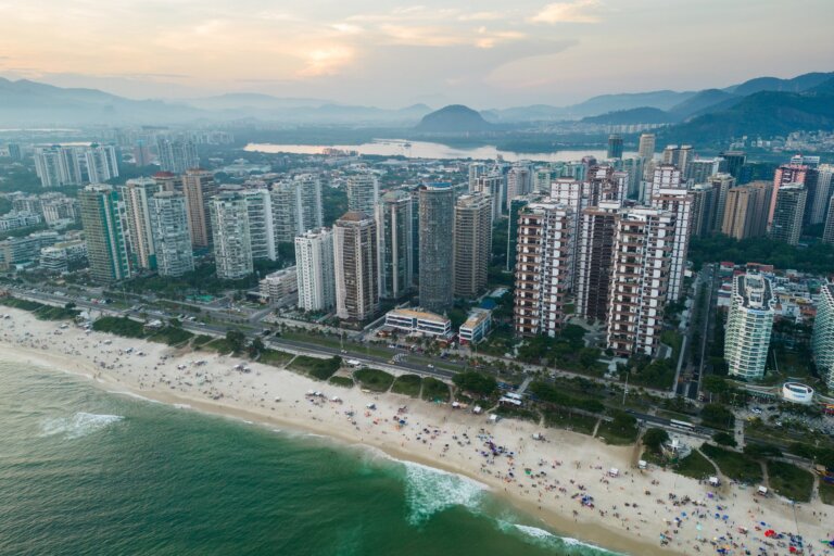 compra-de-imoveis-por-estrangeiros-cresce-no-brasil-e-aumenta-pressao-sobre-alugueis