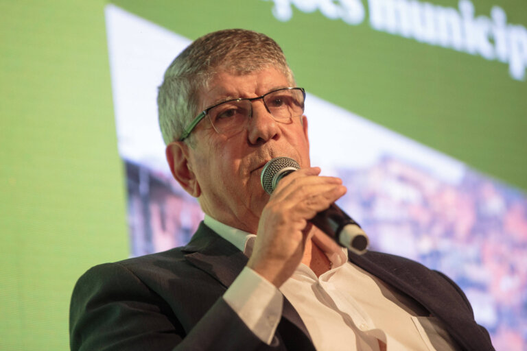 pt-mira-reequilibrios-de-r$-2,5-bilhoes-em-concessoes-para-desgastar-tarcisio-em-sp