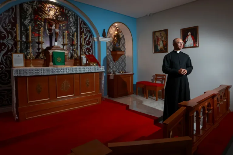 capela-de-padre-excomungado-mantem-missa-em-latim-e-reune-fieis-no-df