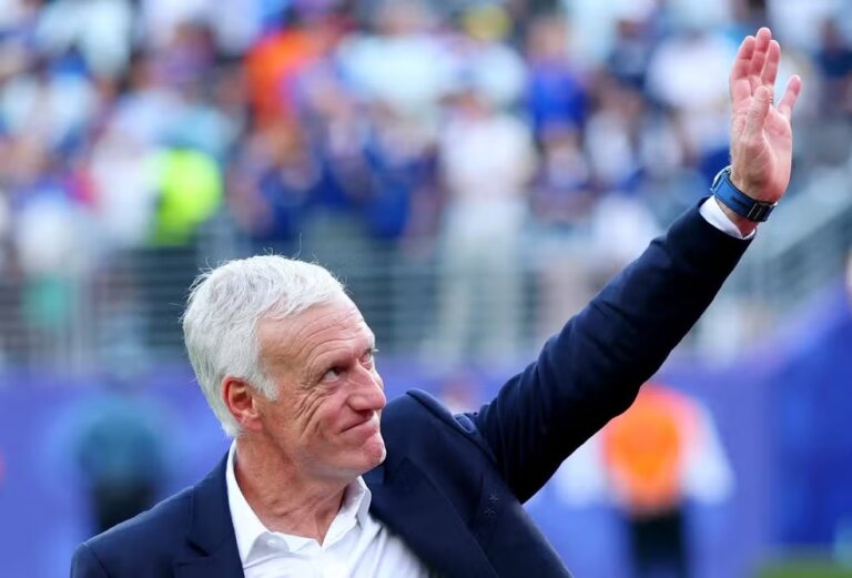 didier-deschamps-durante-franca-x-inglaterra-pela-disputa-de-terceiro-lugar-da-copa-do-mundo.