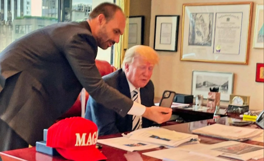 eduardo-bolsonaro-e-donald-trump.