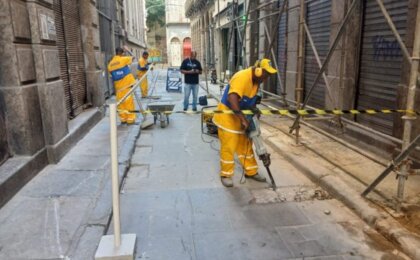 ruas-historicas-do-centro-passam-por-obras-de-recuperacao-de-piso