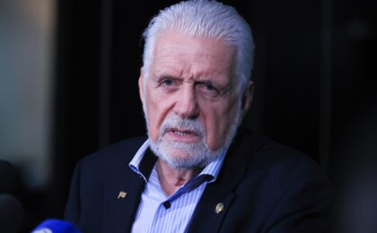 pf-intima-jaques-wagner-a-depor-em-investigacao-sobre-caso-master