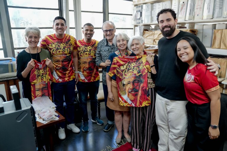 uniao-de-marica-estreita-parceria-com-fundacao-darcy-ribeiro-para-fortalecer-enredo-do-carnaval-2027