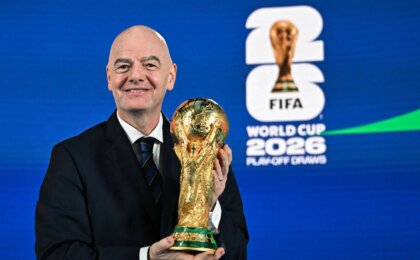 infantino-admite-estudar-copa-do-mundo-com-64-selecoes-e-revolta-uefa