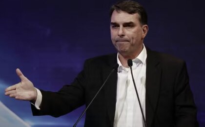 aliados-de-flavio-bolsonaro-monitoram-publicitario-ligado-a-vorcaro-apos-recado-sobre-politicos