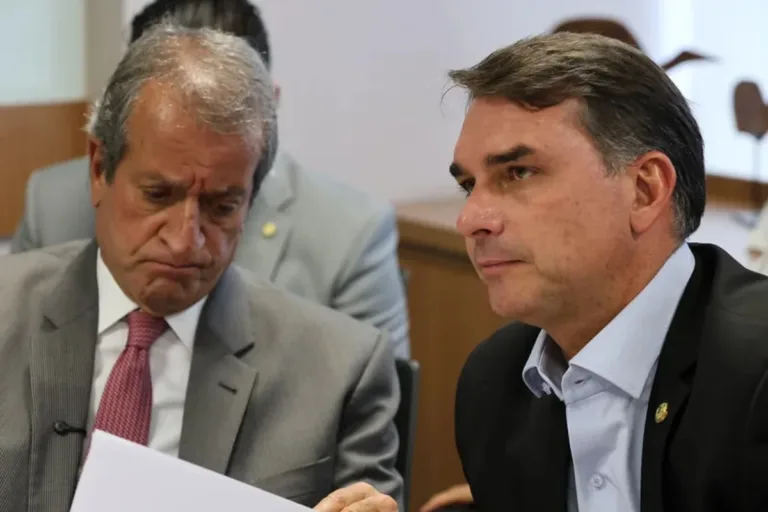 valdemar-diz-que-bolsonaro-escolhera-vice-de-flavio-e-cita-michelle-na-chapa