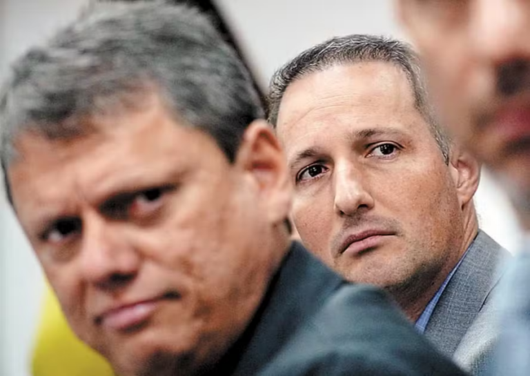 ciumes?-pp-ve-derrite-escanteado-por-tarcisio-e-ve-preferencia-a-andre-do-prado