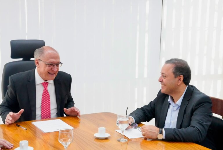 em-niteroi,-rodrigo-neves-busca-apoio-do-governo-federal-para-impulsionar-projetos-estrategicos