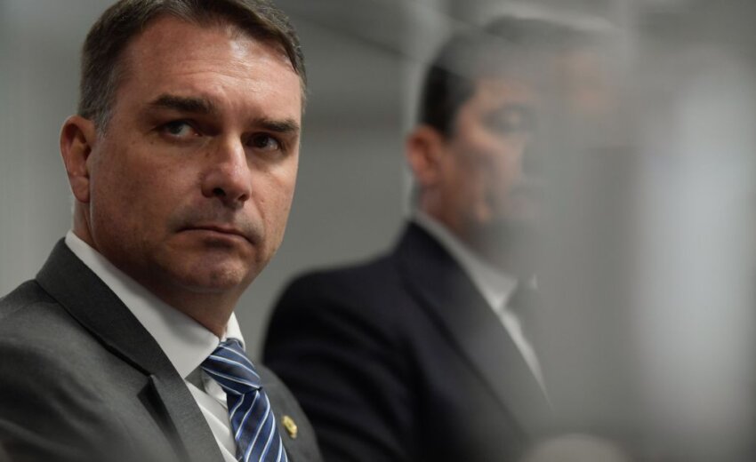 pp-e-uniao-brasil-ficam-neutros-e-deixam-flavio-bolsonaro-sem-palanque-nacional