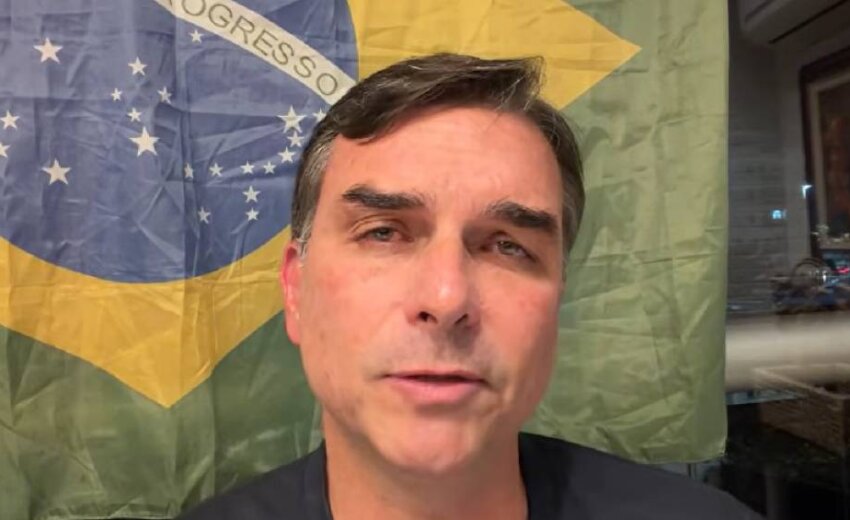 em-ataque-as-urnas,-centrao-ve-“tiro-no-pe”-de-flavio-bolsonaro