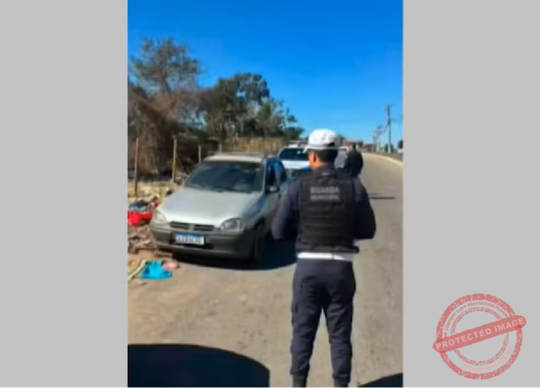 em-campos,-carro-com-registro-de-roubo-e-encontrado-abandonado-no-parque-aeroporto