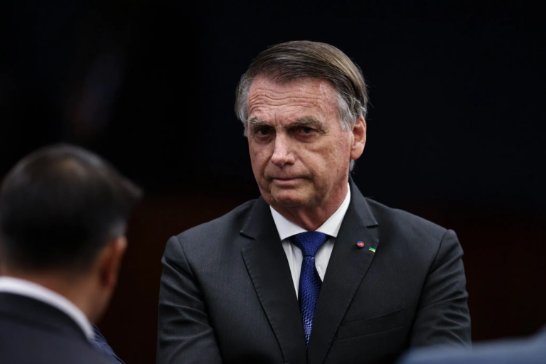 expulsao-de-bolsonaro-do-exercito-pode-ter-julgamento-adiado;-entenda