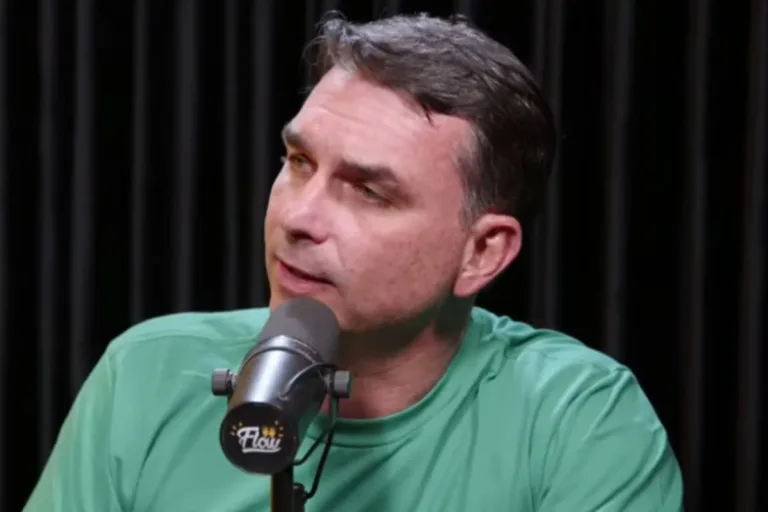 flavio-bolsonaro-usa-contabilidade-ligada-ao-careca-do-inss-em-notas-de-r$-1,5-milhao