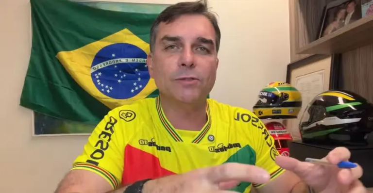 flavio-bolsonaro-se-vitimiza-e-diz-ser-alvo-de-“perseguicao-politica”-por-investigacoes