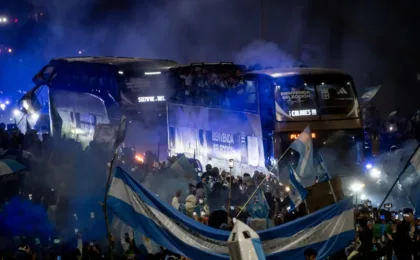 torcedores-da-argentina-convocam-ato-no-obelisco-e-pedem-repeticao-da-final-contra-a-espanha