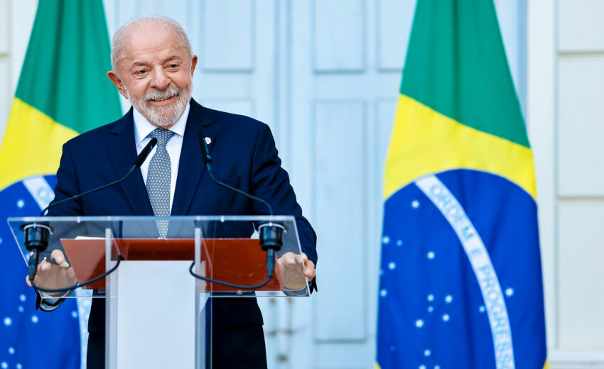 em-pesquisa-datafolha-para-o-planalto,-lula-abre-8-pontos-sobre-flavio-bolsonaro
