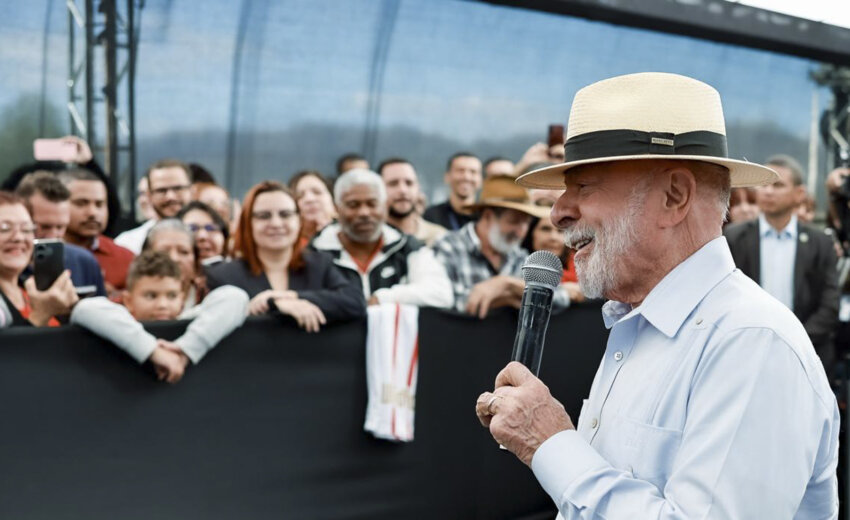 em-meio-a-novo-tarifaco-de-trump,-datafolha-mostra-lula-estavel