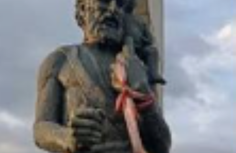 estatua-de-sao-cristovao-e-furtada-no-rio-na-vespera-do-dia-do-santo