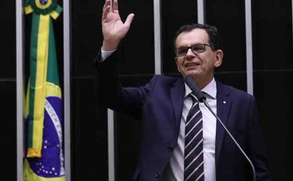 deputado-reimont-aciona-pgr-por-deep-fake-para-favorecer-candidatura-de-flavio-bolsonaro