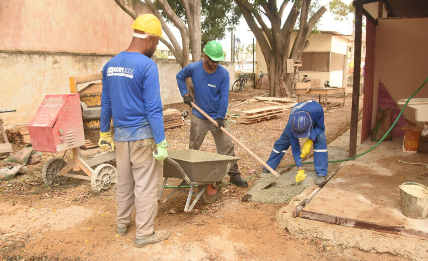 prefeitura-de-campos-trabalha-na-construcao-da-nova-escola-dr.-alcindor-bessa-no-turf-club