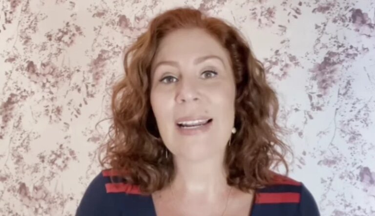 zambelli-rebate-deputado-italiano-e-diz-que-nao-fugiu:-“meu-endereco-e-conhecido”