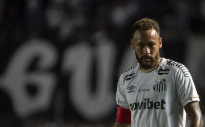 neymar-se-desgasta-no-santos-apos-cobranca-a-jovens-e-novo-atrito-no-vestiario