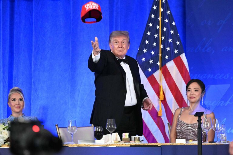 datafolha:-52%-veem-tarifaco-de-trump-como-ajuda-a-flavio-bolsonaro
