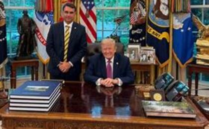 tarifaco-dos-eua-e-visto-como-ajuda-de-trump-a-flavio-bolsonaro-por-52%-dos-brasileiros,-revela-datafolha