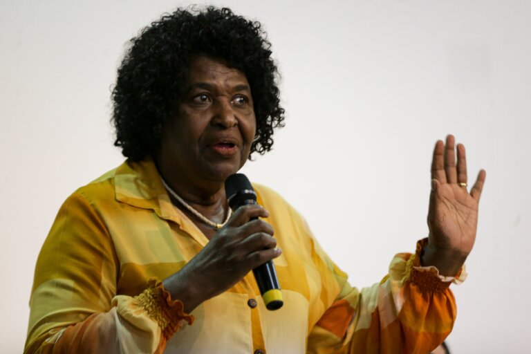 corrida-ao-senado-no-rio-tem-benedita-na-lideranca-e-segunda-vaga-indefinida,-diz-pesquisa-quaest