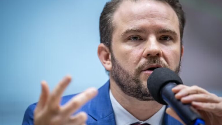ministro-da-fazenda-chama-milei-de-‘palhaco’-e-diz-que-brasil-esta-melhor-que-a-argentina