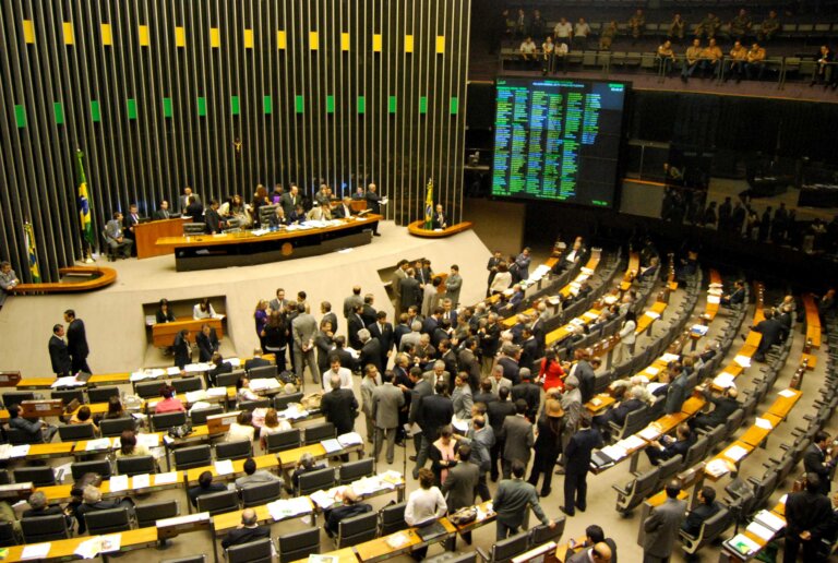 pesquisa-do-diap-mostra-que-87%-dos-deputados-federais-pretendem-disputar-reeleicao,-patamar-recorde