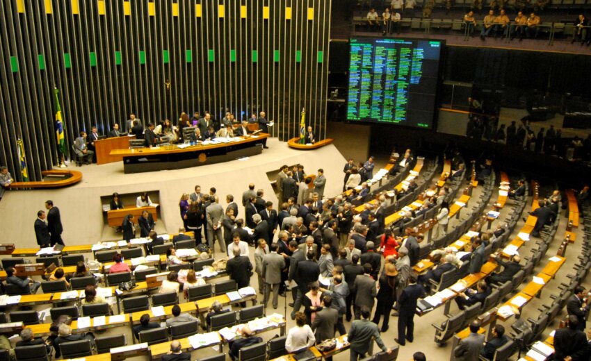 pesquisa-do-diap-mostra-que-87%-dos-deputados-federais-pretendem-disputar-reeleicao,-patamar-recorde