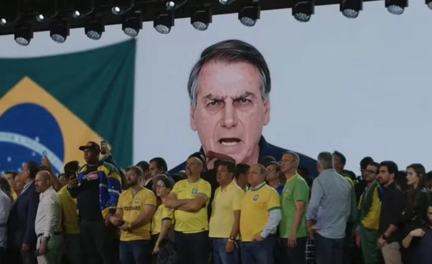 exibicao-do-video-de-ia-de-jair-bolsonaro-em-evento-de-flavio.