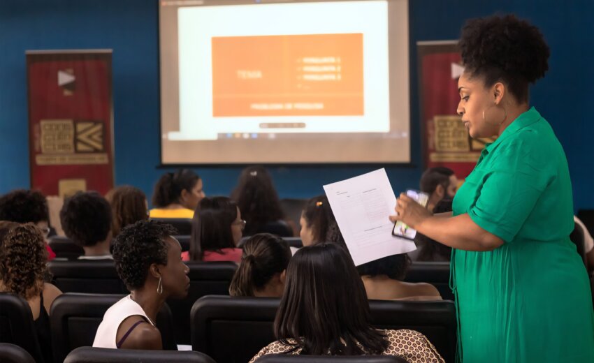 sesc-rj-abre-vagas-para-curso-gratuito-de-preparacao-para-mestrado-e-doutorado