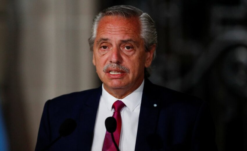 ex-presidente-argentino-chama-milei-de-“energumeno”-apos-ataques-ao-brasil