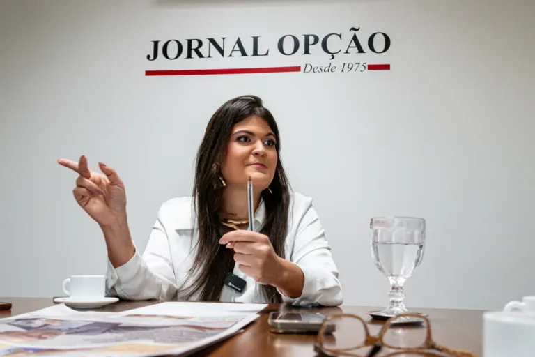 em-acao-do-psdb-por-infidelidade-partidaria,-tre-cassa-mandato-de-aava-santiago