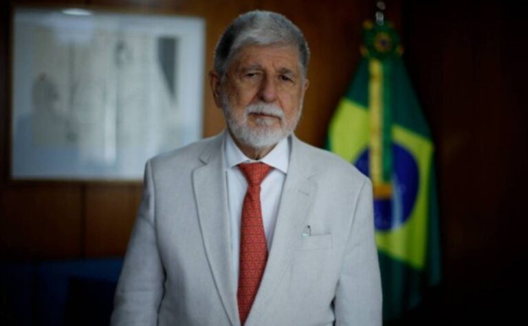 celso-amorim-diz-que-crise-diplomatica-com-a-argentina-e-a-maior-desde-a-redemocratizacao