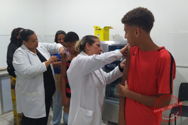 em-campos,-vacinacao-noturna-beneficia-trabalhadores-e-fortalece-a-prevencao