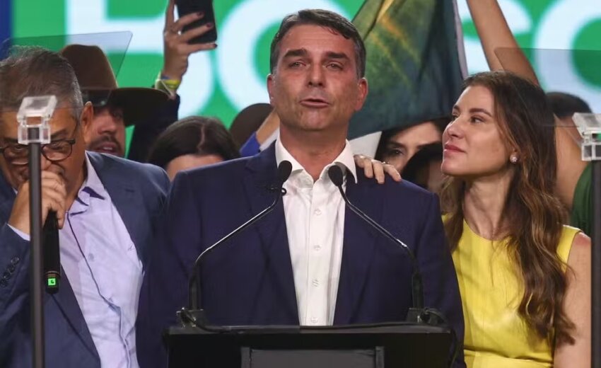 em-editorial,-“candidato-nanico”:-estadao-detona-flavio-bolsonaro