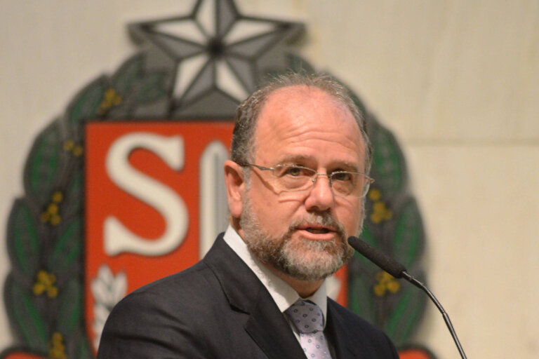 em-meio-a-disputas-sobre-politica-e-doutrina,-igreja-presbiteriana-elege-novo-presidente