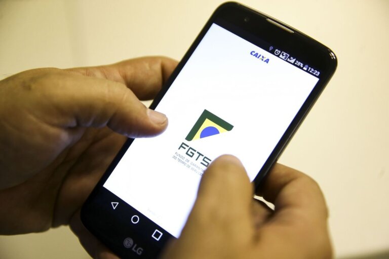 fgts-distribuira-r$-13-bilhoes-do-lucro-a-138-milhoes-de-trabalhadores;-veja-quem-recebe