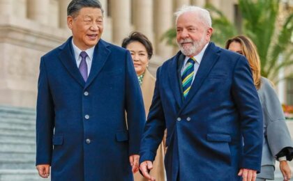 em-nome-dos-bolsonaros-une-elites-internacionais,-em-defesa-de-lula,-o-tarifaco-de-trump