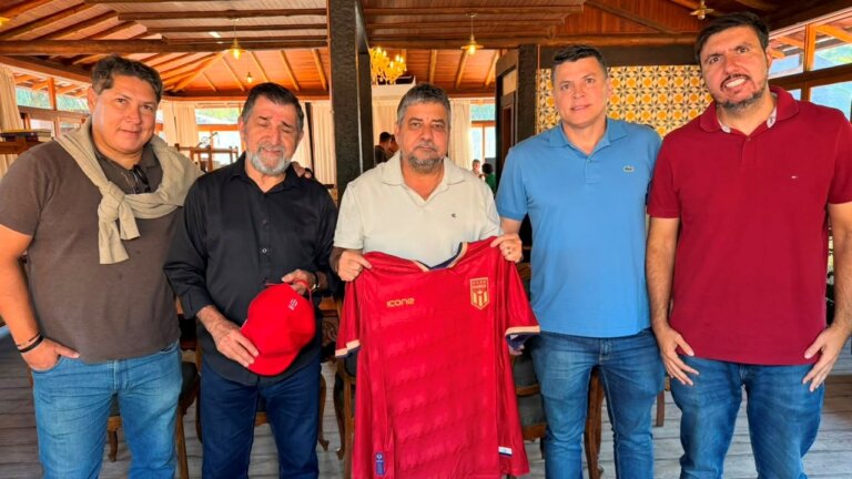 rene-simoes-assume-o-comando-do-marica-fc.-como-novo-ceo