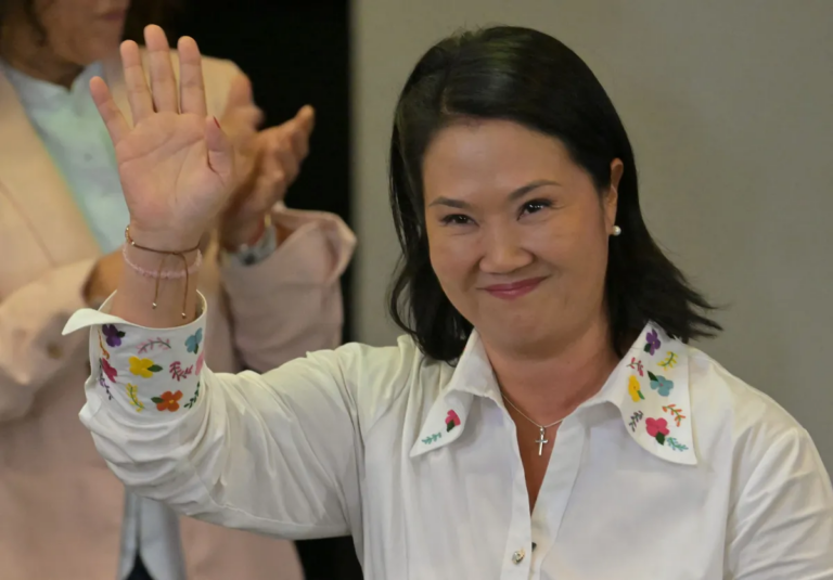 golpe:-keiko-fujimori-toma-posse-militarizando-combate-ao-crime-organizado