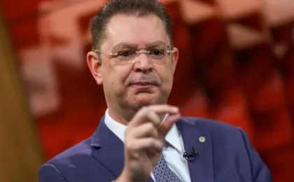 em-dinheiro-vivo-ao-tse-apos-acao-da-pf,-sostenes-declara-r$-500-mil