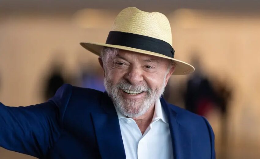 lula-abre-34-pontos-sobre-flavio-bolsonaro-na-bahia,-aponta-quaest
