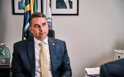 flavio-se-vitimiza-e-denuncia-lula-ao-stf;-entenda